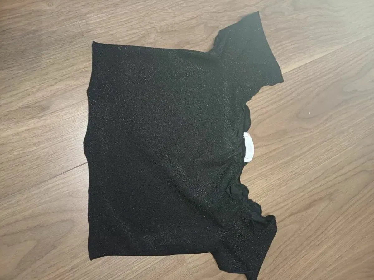 Black T-shirt in size S - Image 1