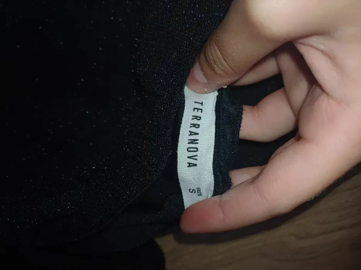 Black T-shirt in size S - Image 2