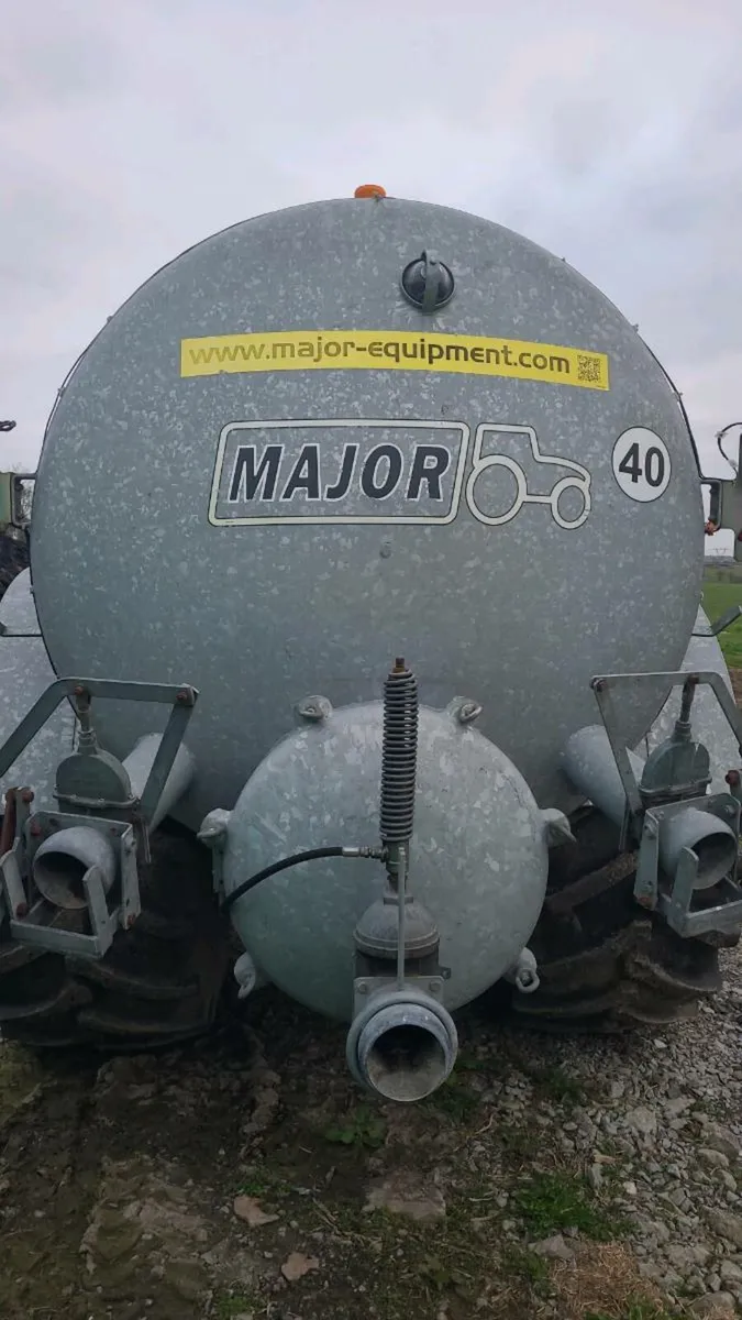 Major 2600 Tanker - Image 4