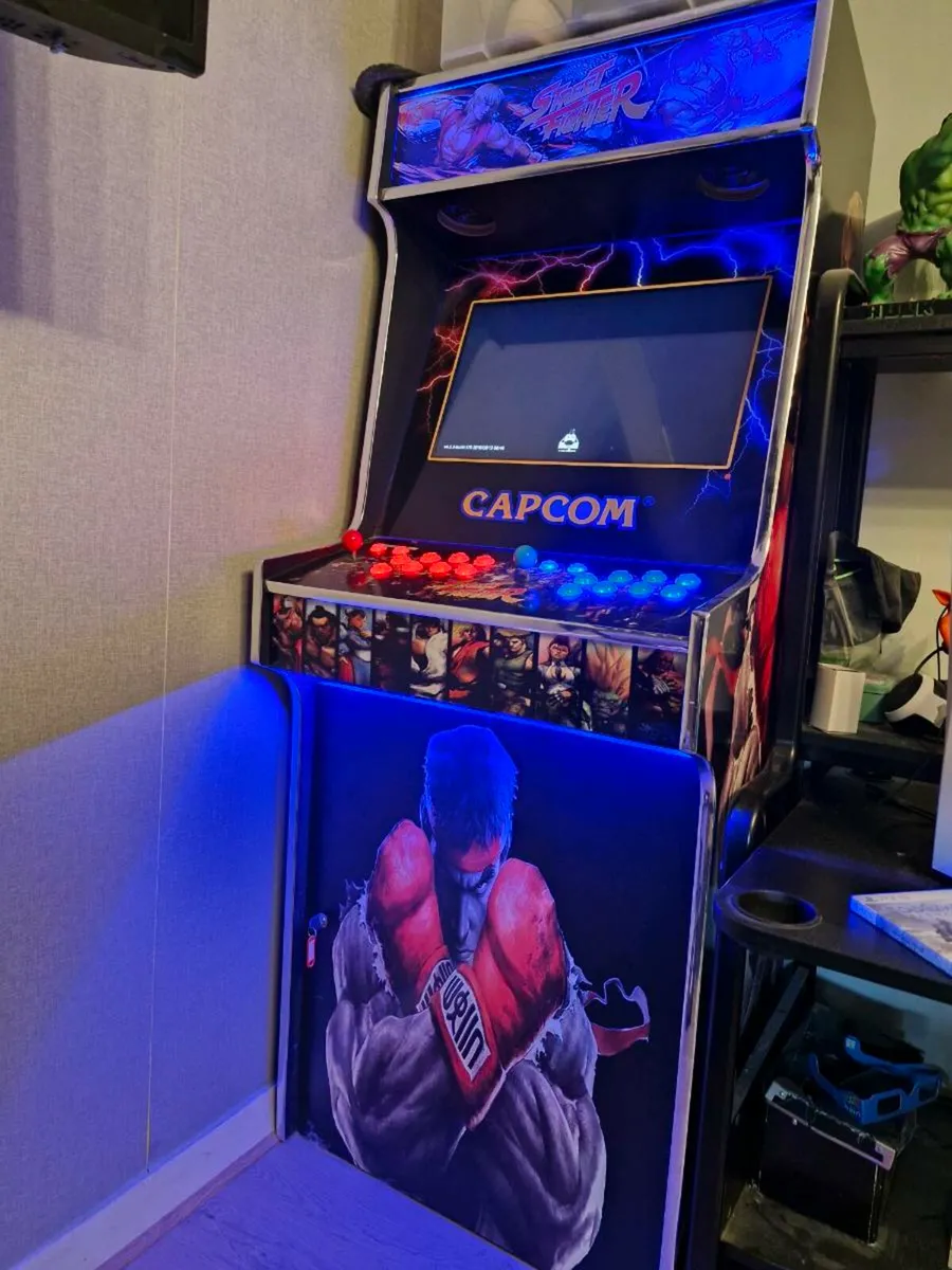 Arcade Machine/ Games Console - Image 2