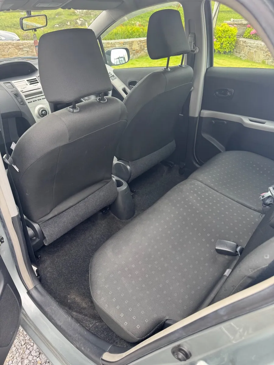 Toyota Yaris 2007 - Image 3