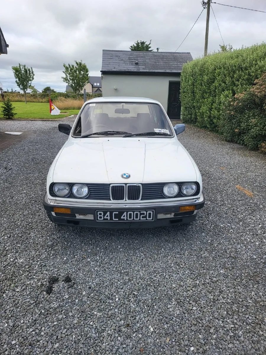 BMW 3-Series 1984 - Image 4