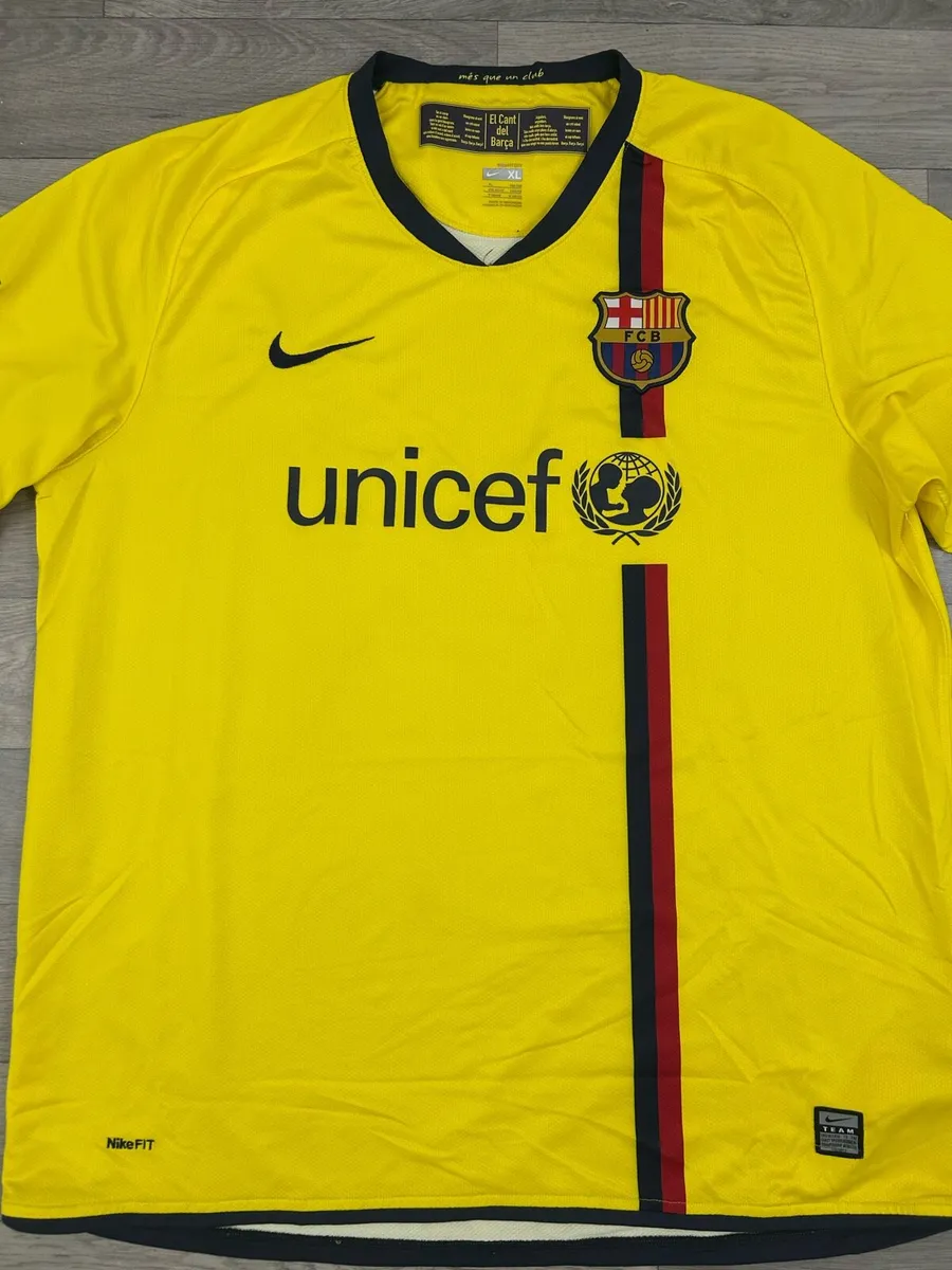 Vintage 2008 Nike Barcelona Away Jersey Shirt - Image 2