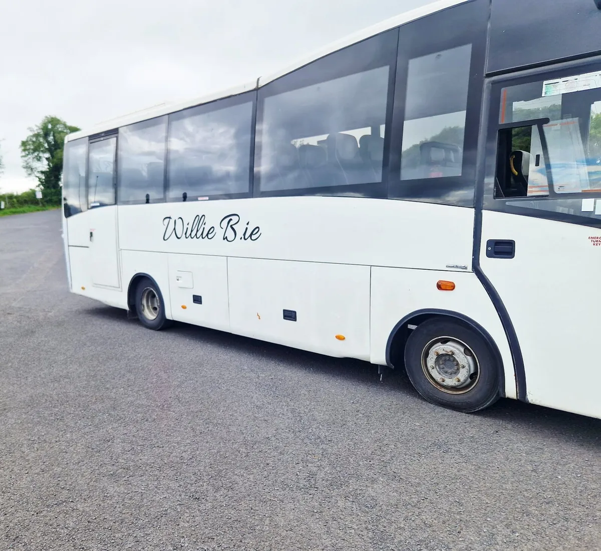 2011 Mercedes 33 seater - Image 4