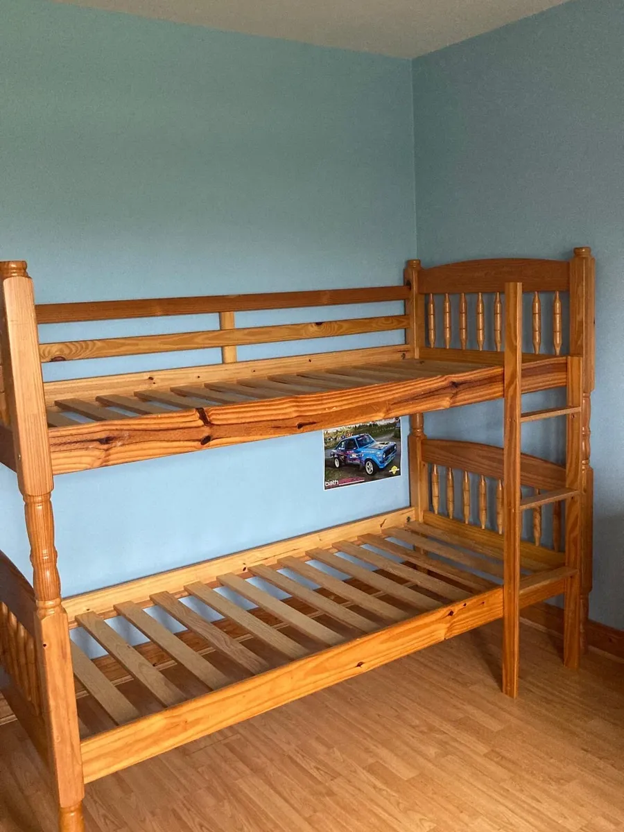 Bunk bed - Image 1