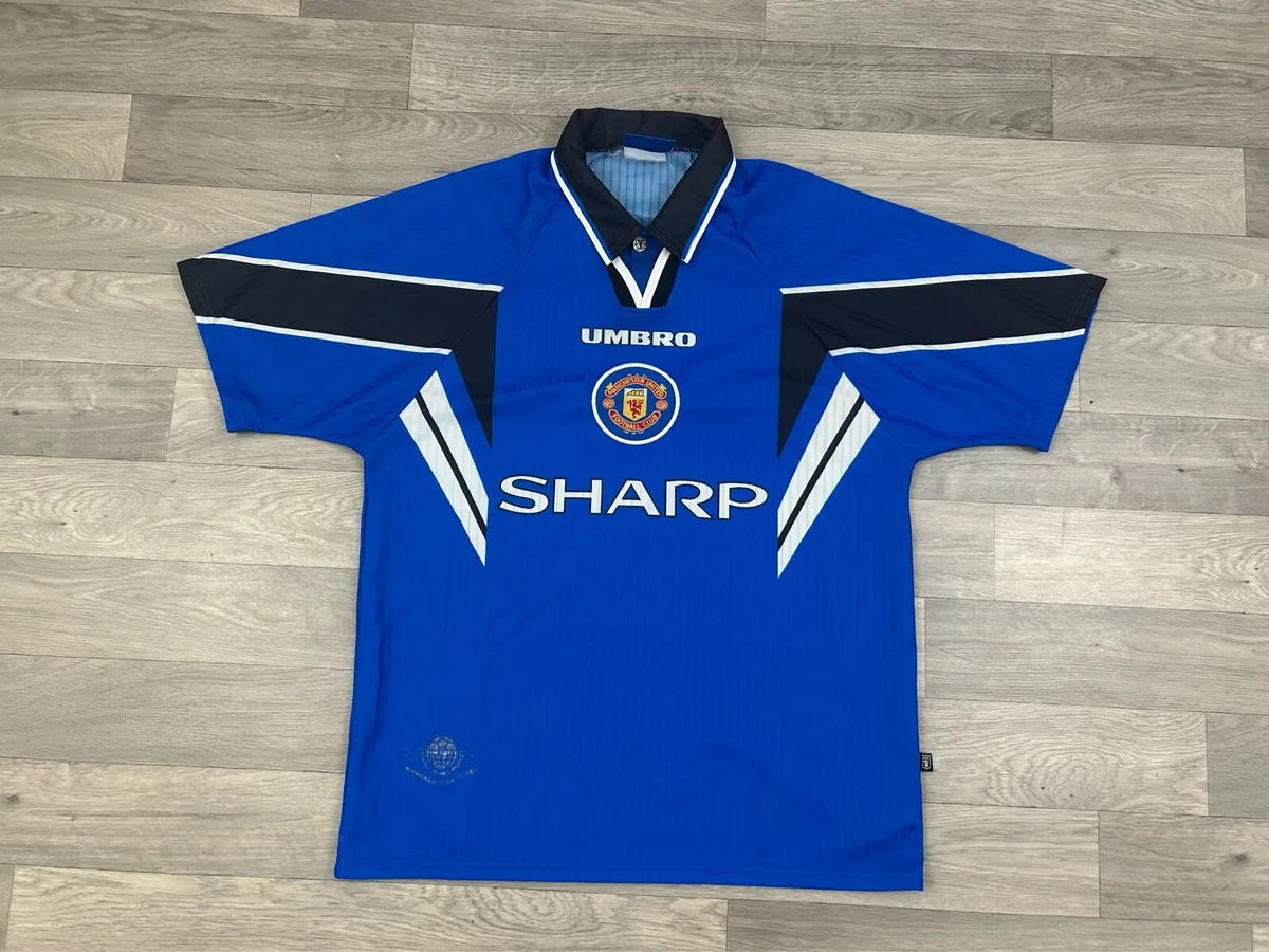 Vintage 1996 Umbro Manchester United Third Jersey - Image 1