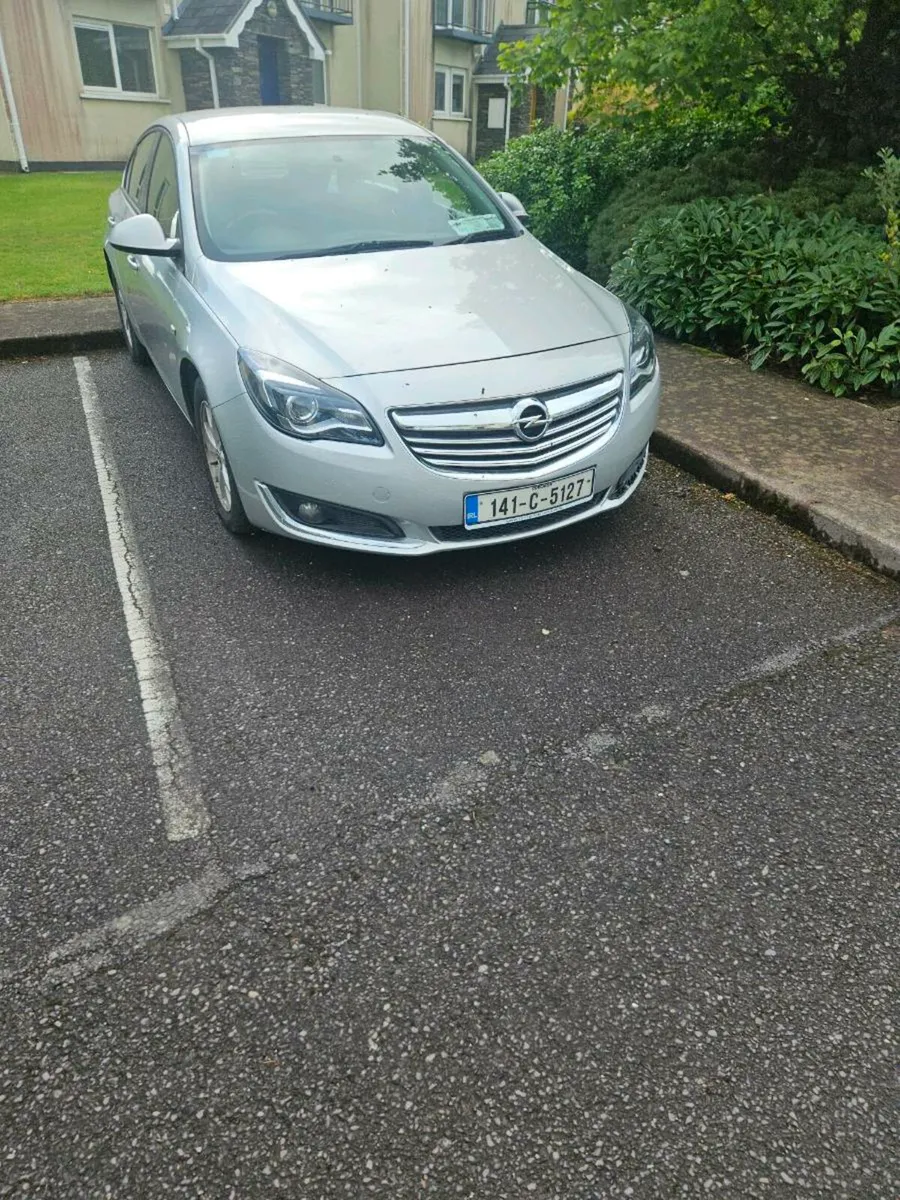 Opel Insignia - Image 1