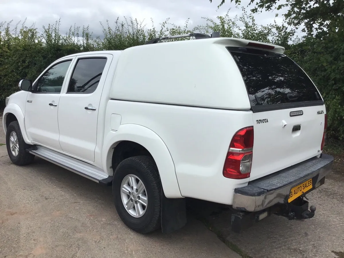 Toyota Hilux - Image 4