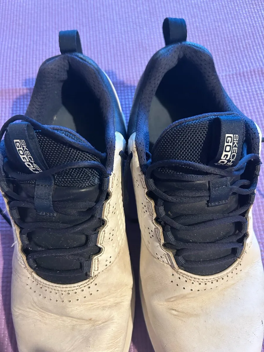 Sketchers GoGolf Shoes size 7.5 - Image 1
