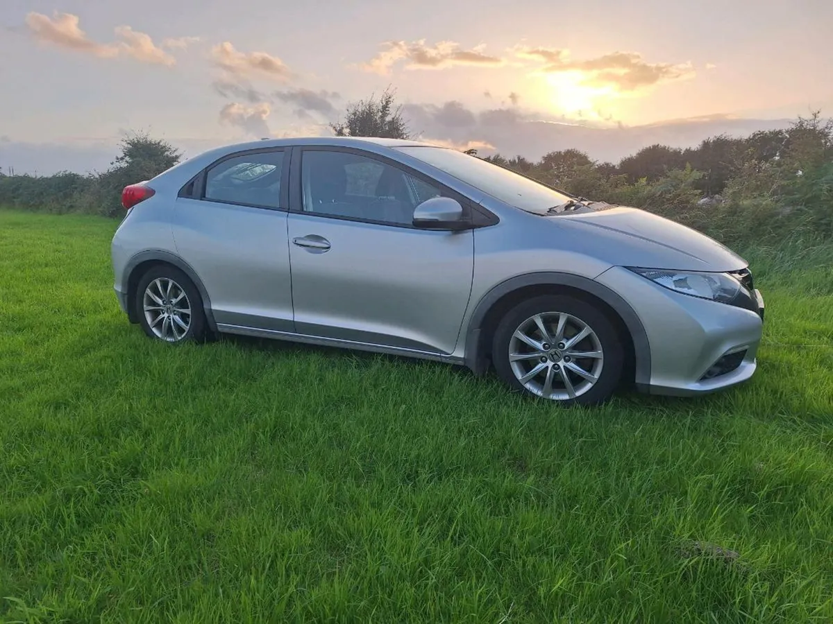 Honda civic - Image 3
