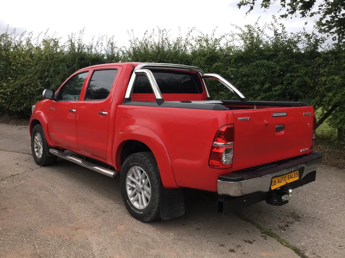 Toyota Hilux - Image 4