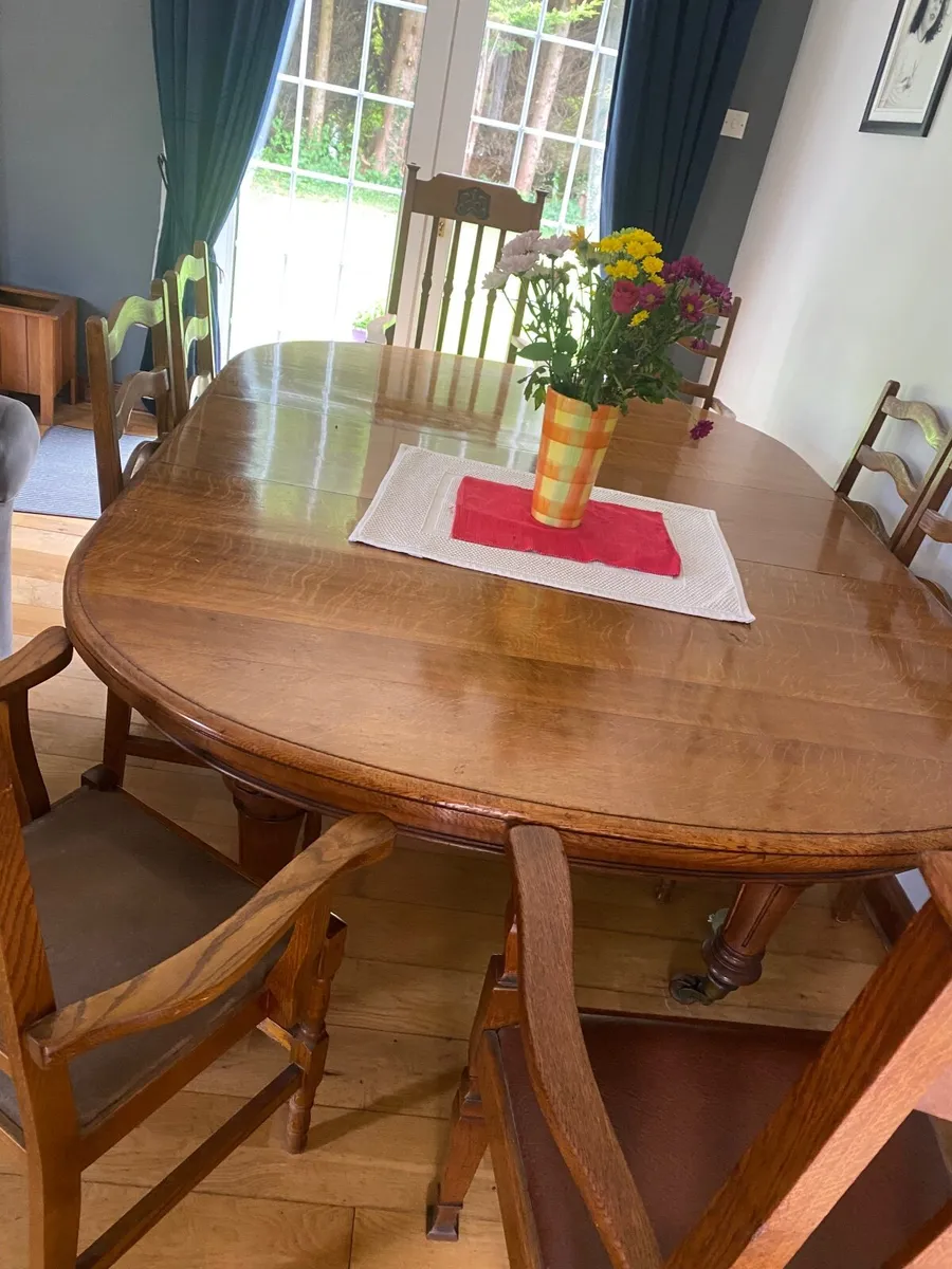 Antique table and 6 chairs and 2 carver chairs - Image 2