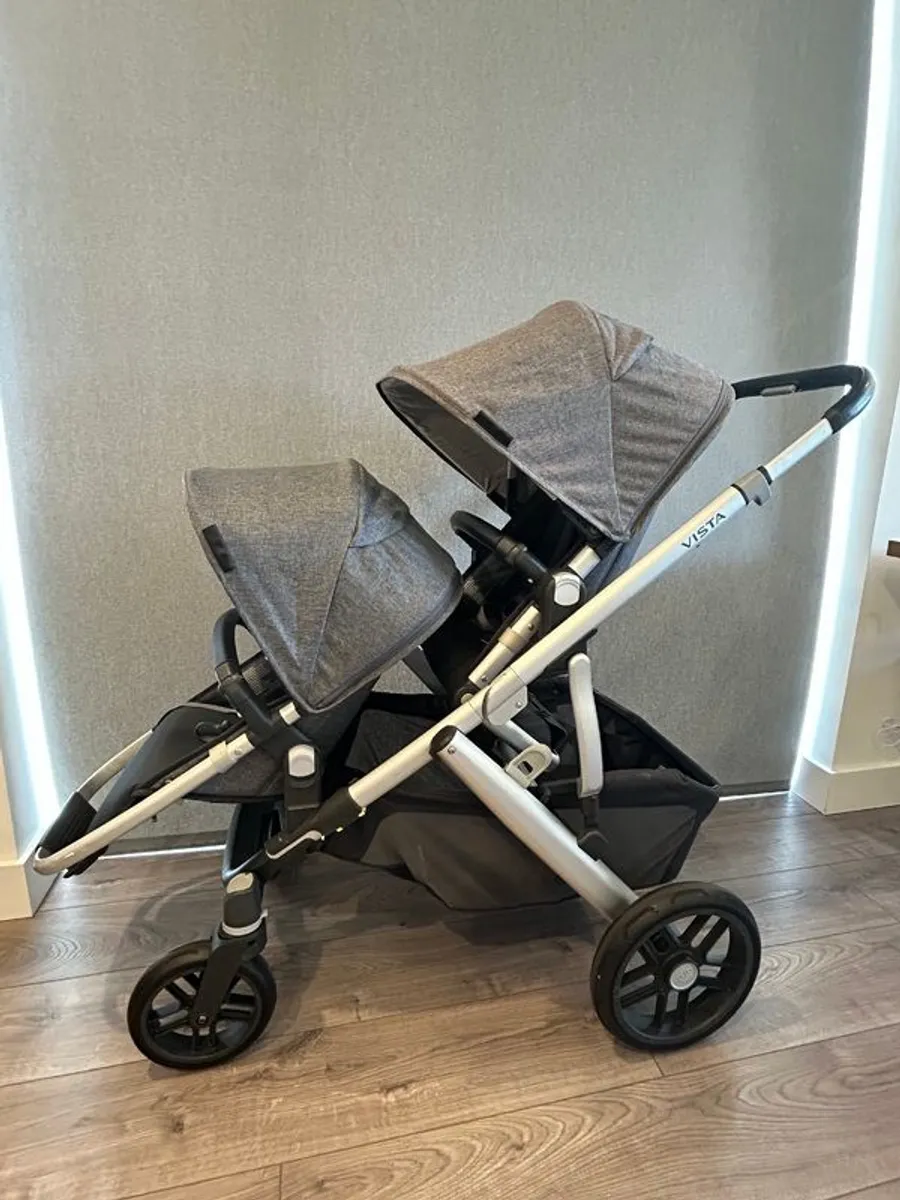 Uppababy Vista V2 (2023) Jordan Complete Set (Bassinet, Toddler Seat, Rumble Seat) - Image 2