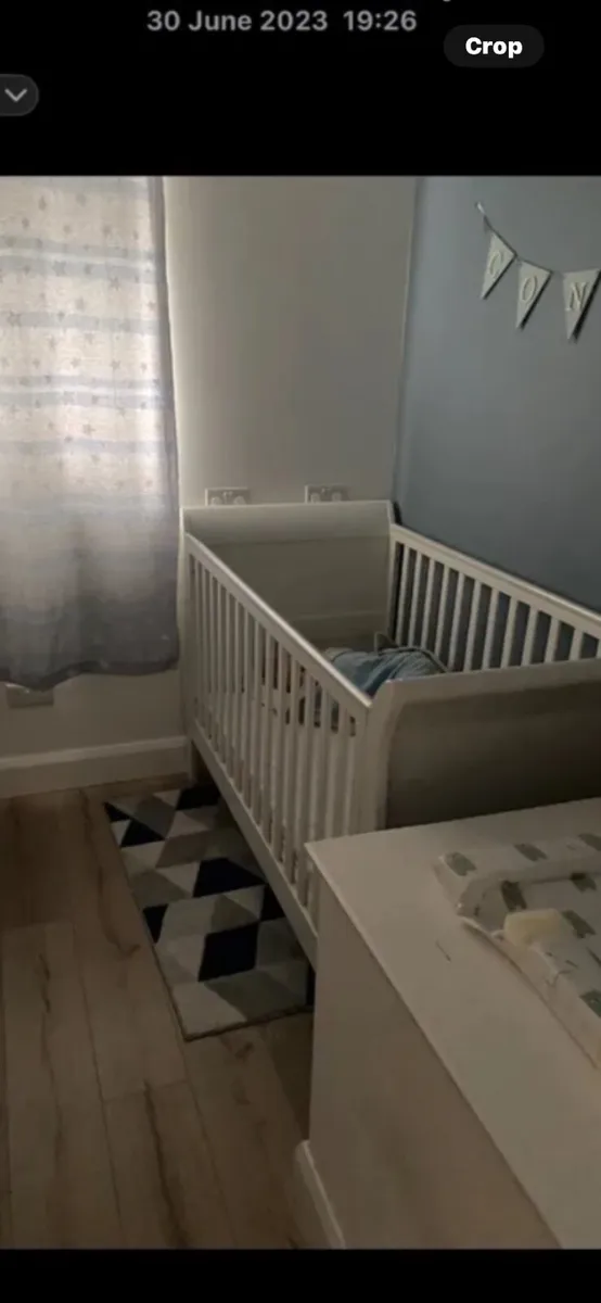 Mamas and papas cot bed - Image 1