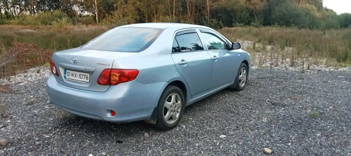 2010 Toyota Corolla LOW MILEAGE - Image 3
