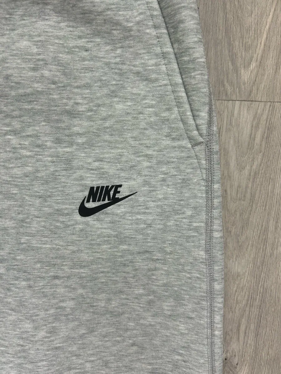 Nike Tech Joggers Bottoms Pants Trousers Mens XL - Image 3