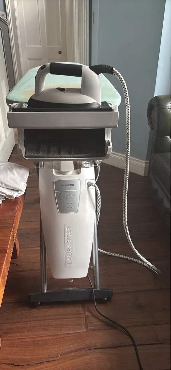 Laurastar Steam Iron - Image 1