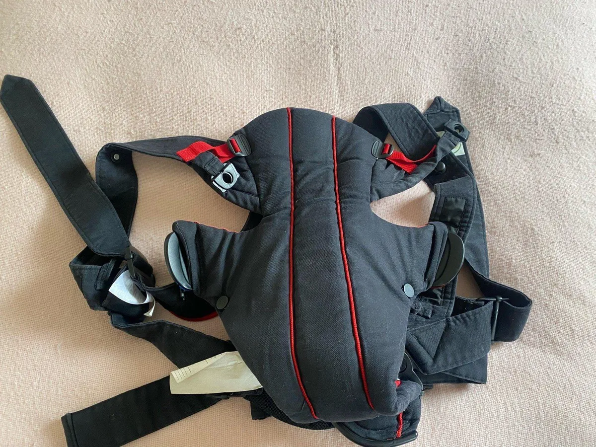 Babybjorn baby carrier - Image 1