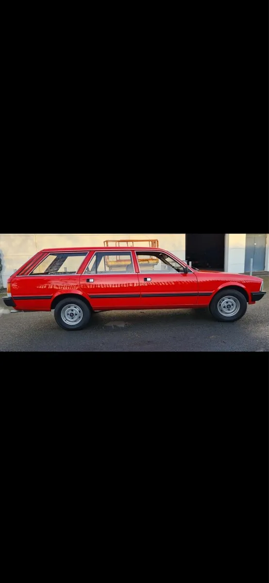 1981 Peugeot 505 GR Estate low miles / original - Image 2