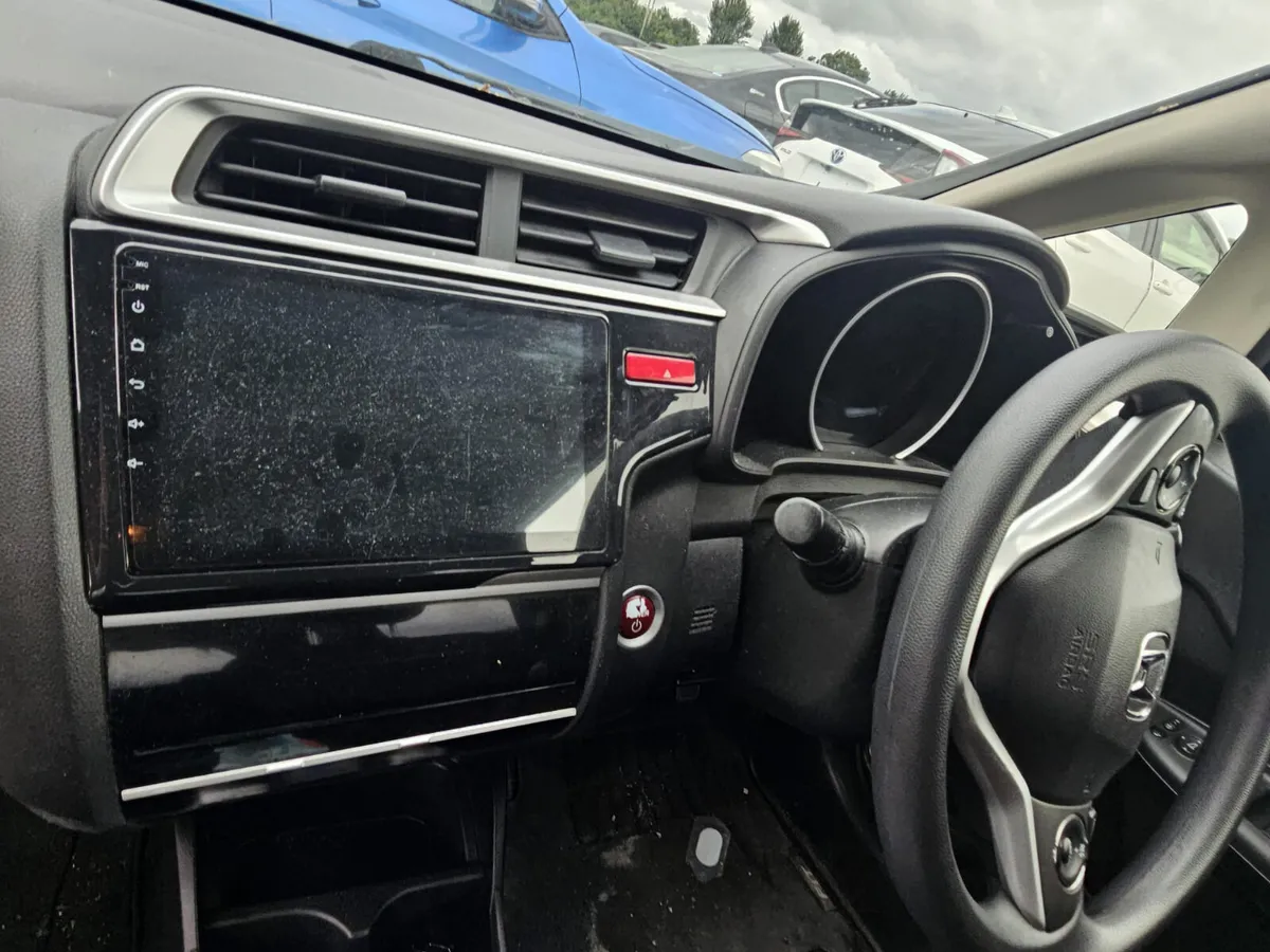 Honda Fit 2014 automatic hybrid €3650 no offers - Image 4