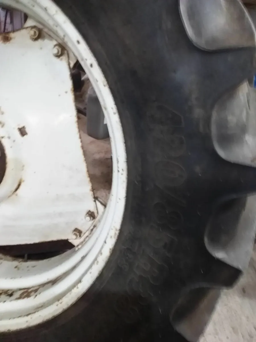 Tractor tyres - Image 3