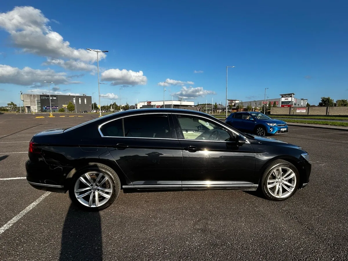 Vw Passat Highline 1.6 Diesel - Image 1
