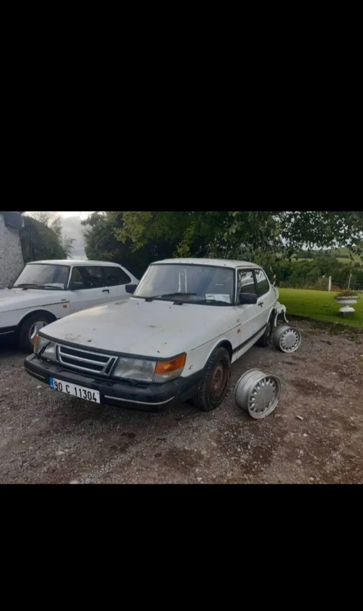 Saab 900 - Image 2