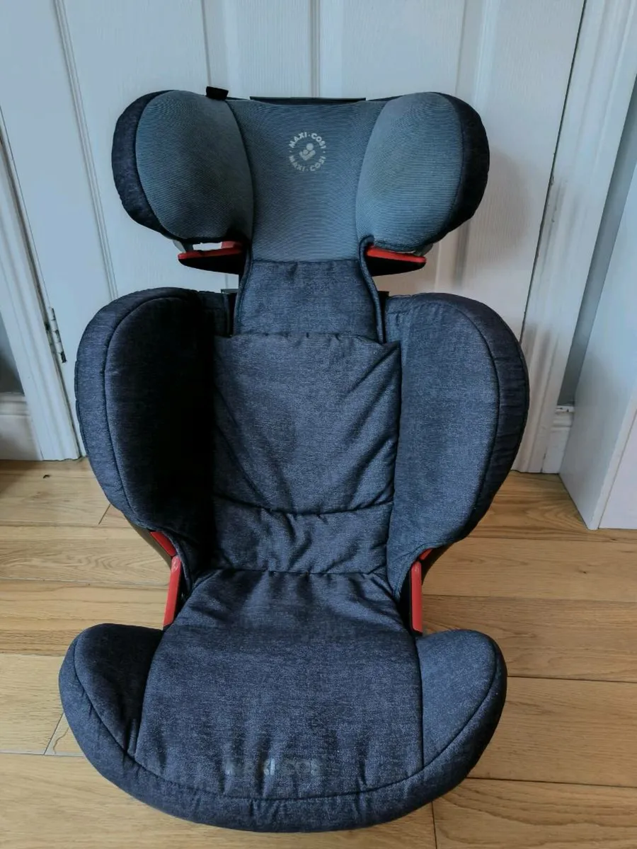 Child car seat - Image 1