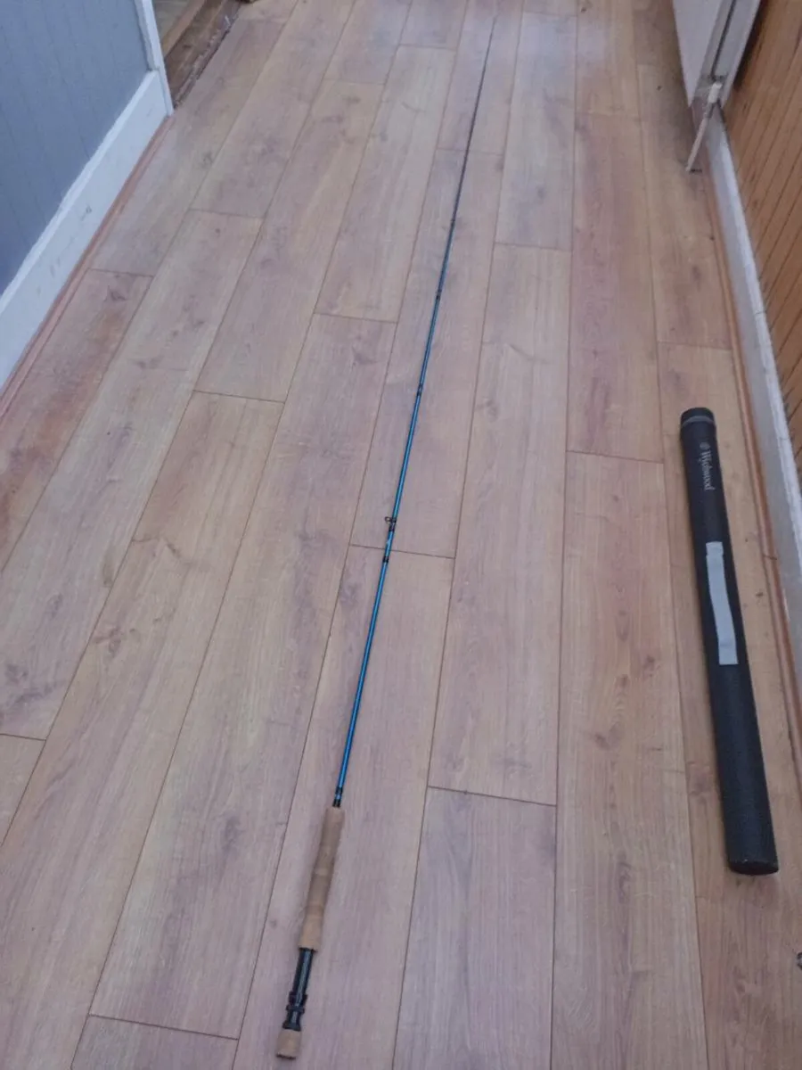Fly fishing rod and reel+4 fly's - Image 3