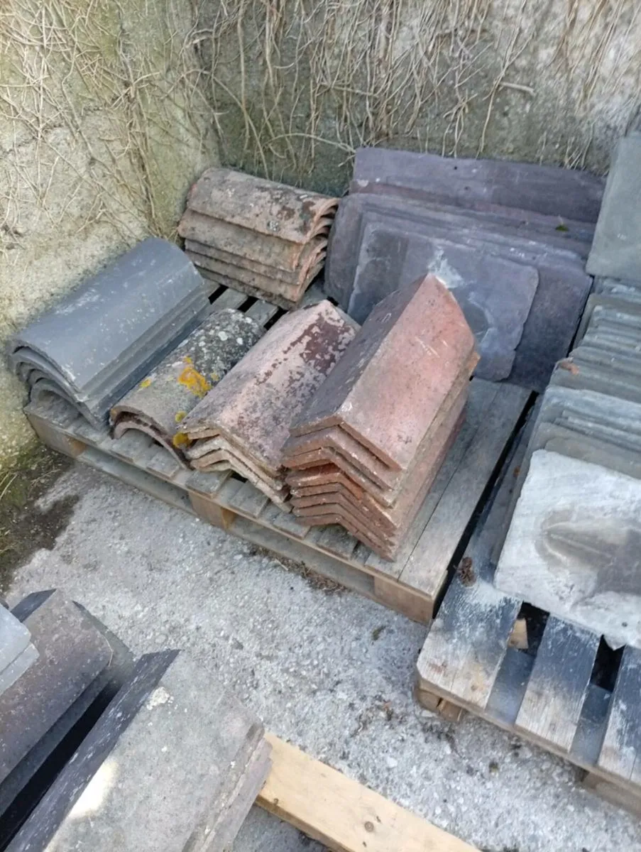 Various ridge tiles - Image 2