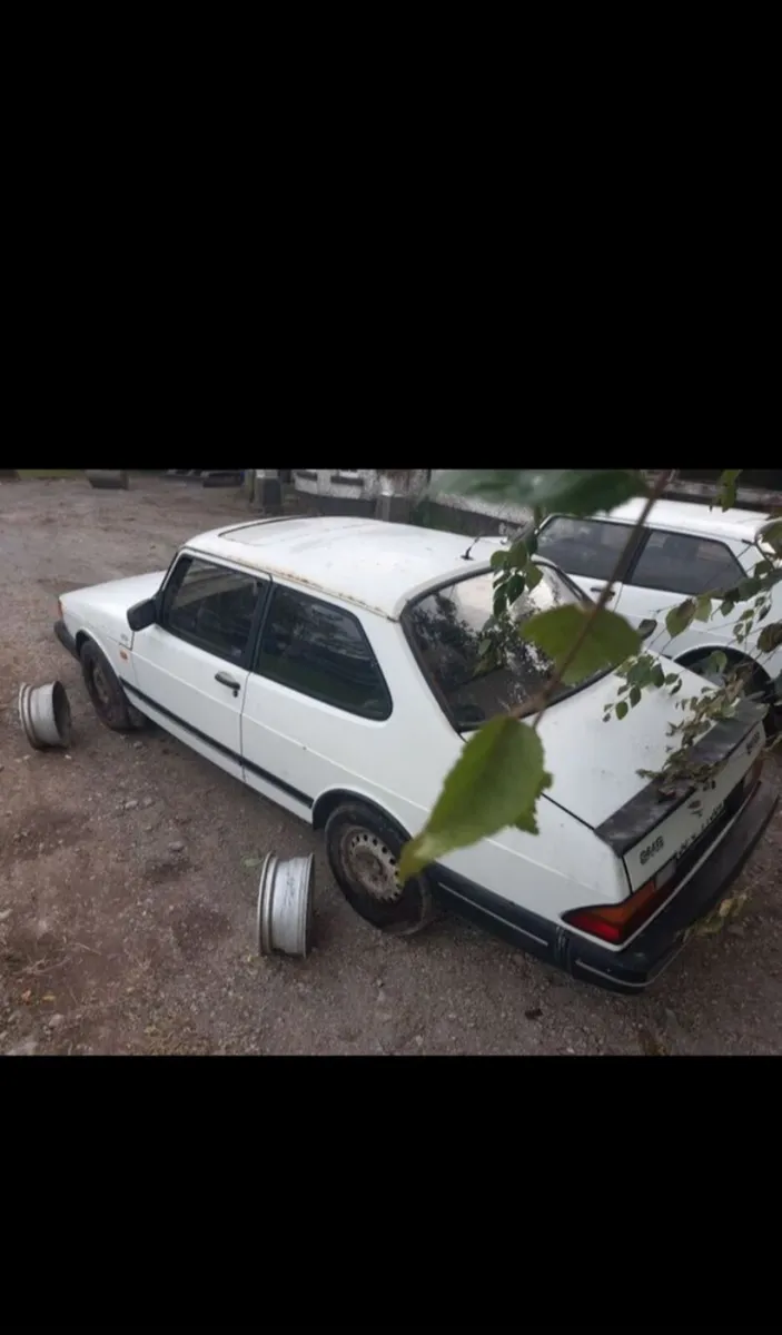 Saab 900 - Image 3