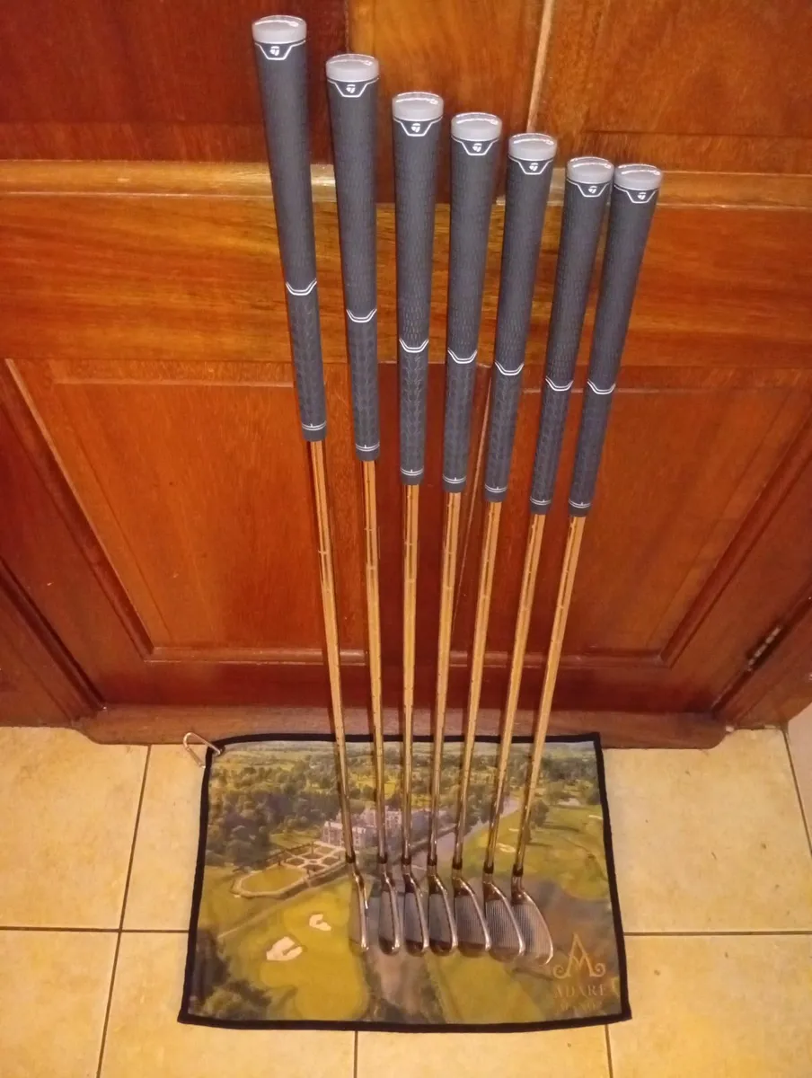 Left Handed TaylorMade M4 Irons As New 5-SW - Image 2