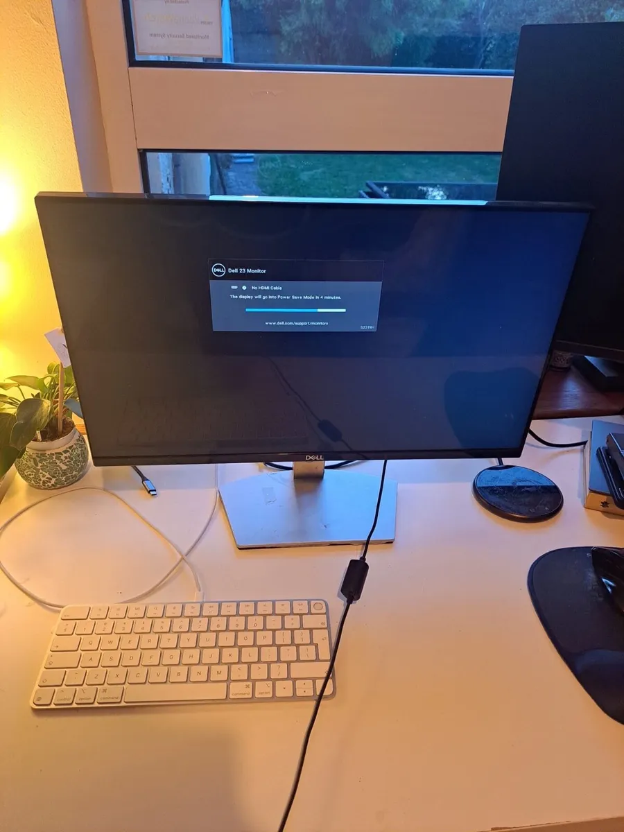 DELL PC monitor/screen - Image 2