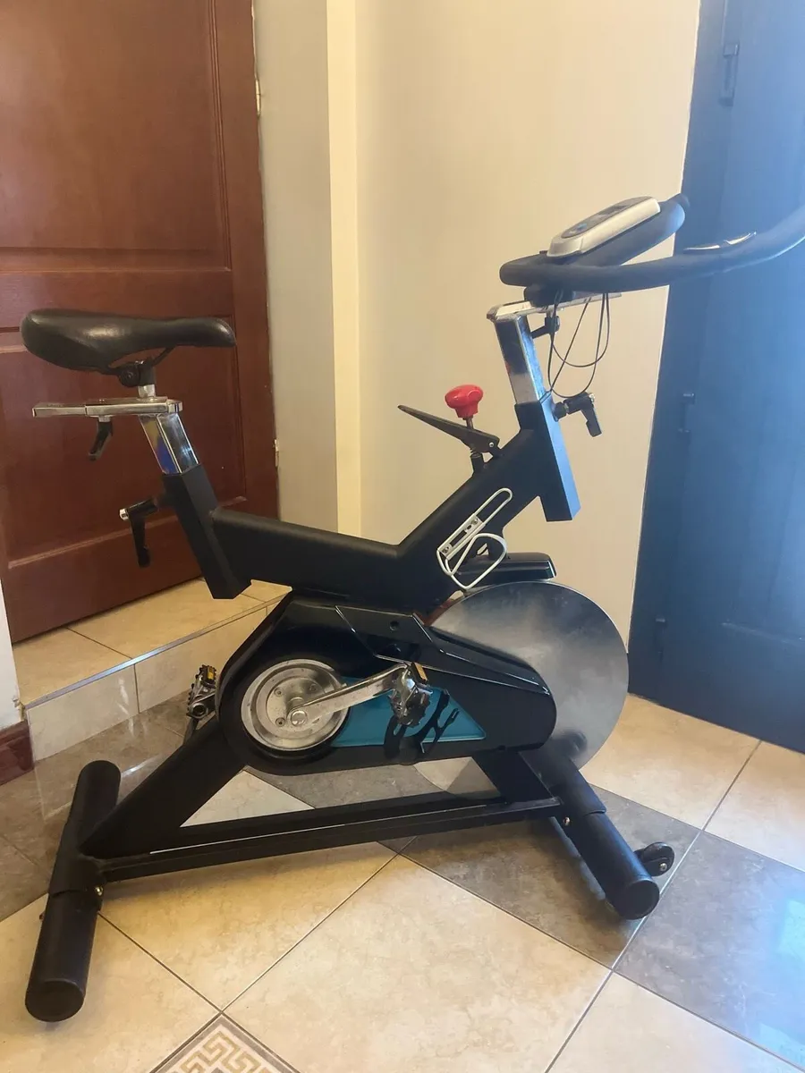 Exercise bike - Image 1