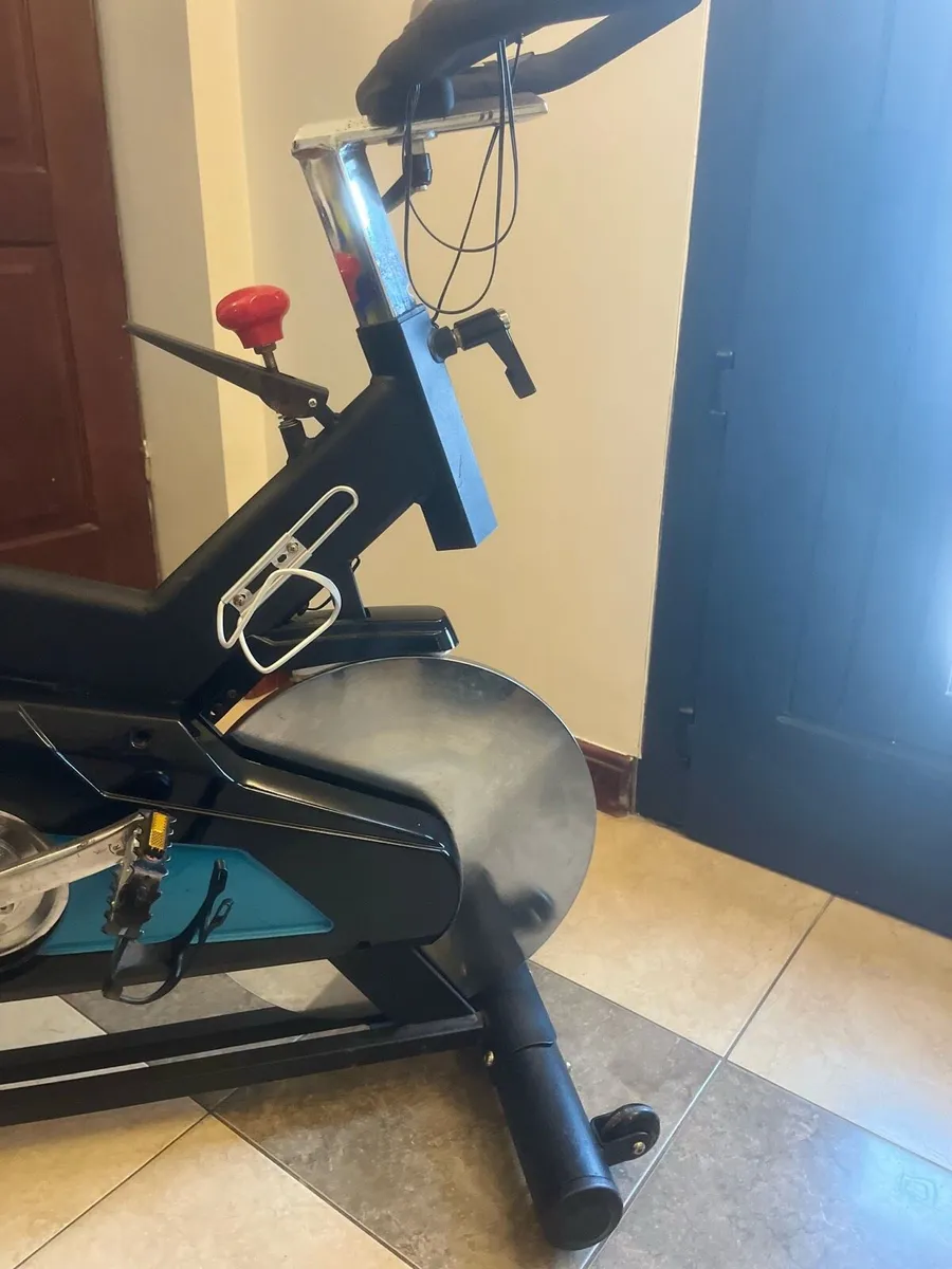 Exercise bike - Image 4