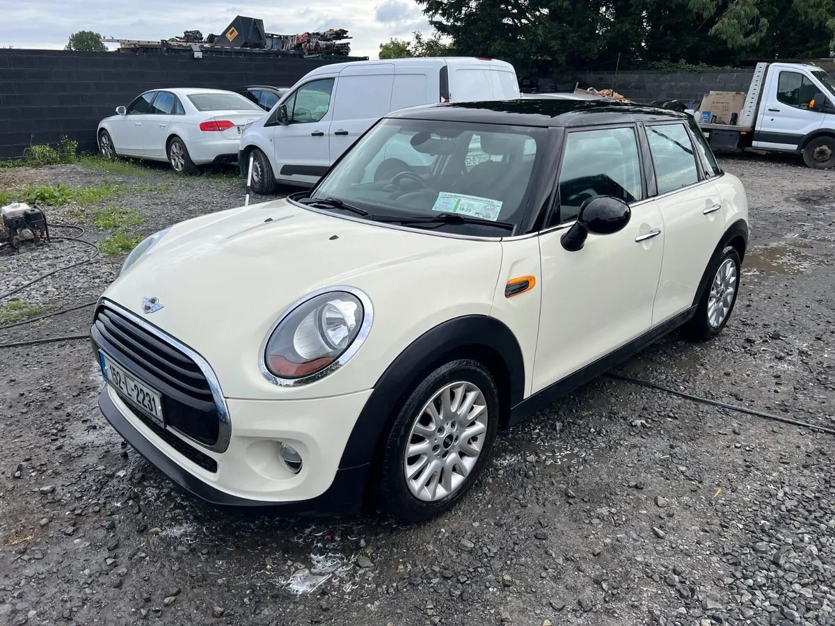 2015 Mini Cooper 1.5 Petrol drive away - Image 3