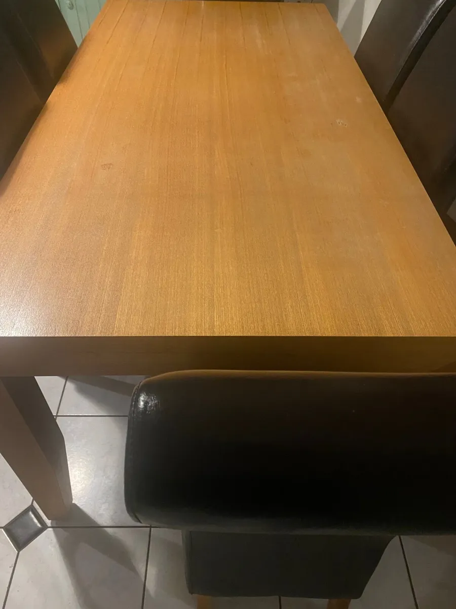 Kitchen Table and straight back chairs x6 - Image 3