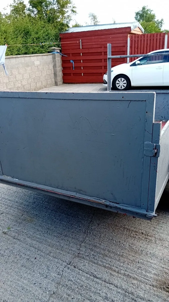 Trailer - Image 2