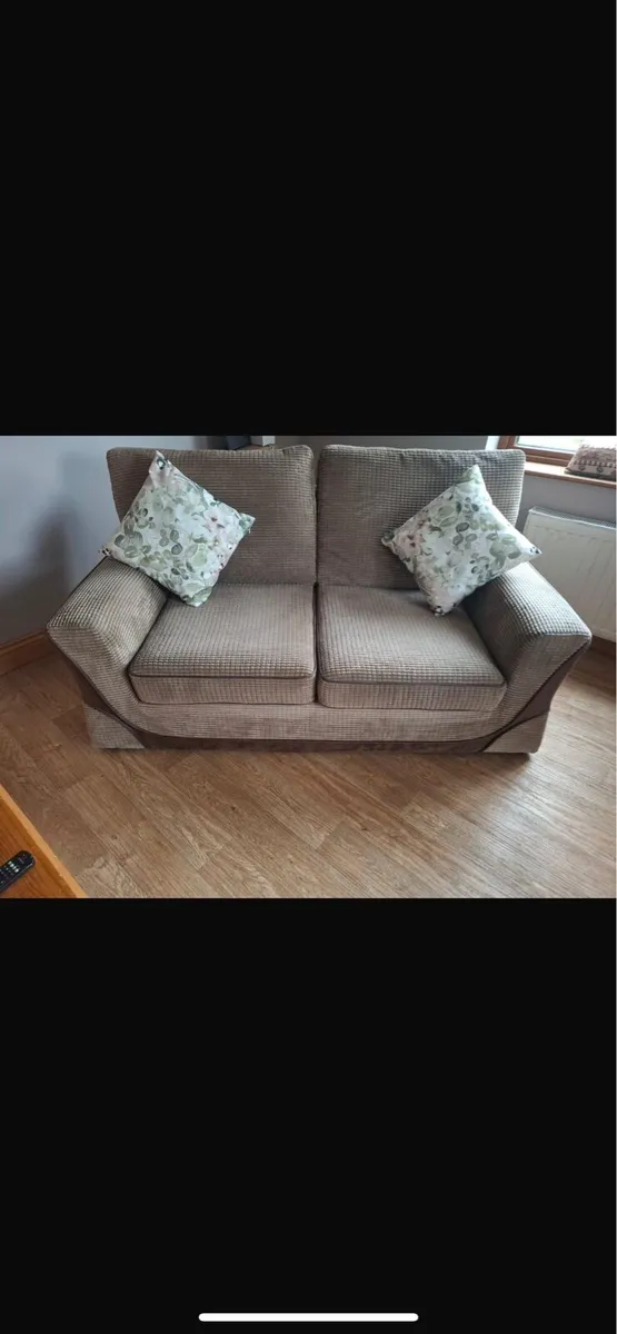 Couch - Image 3