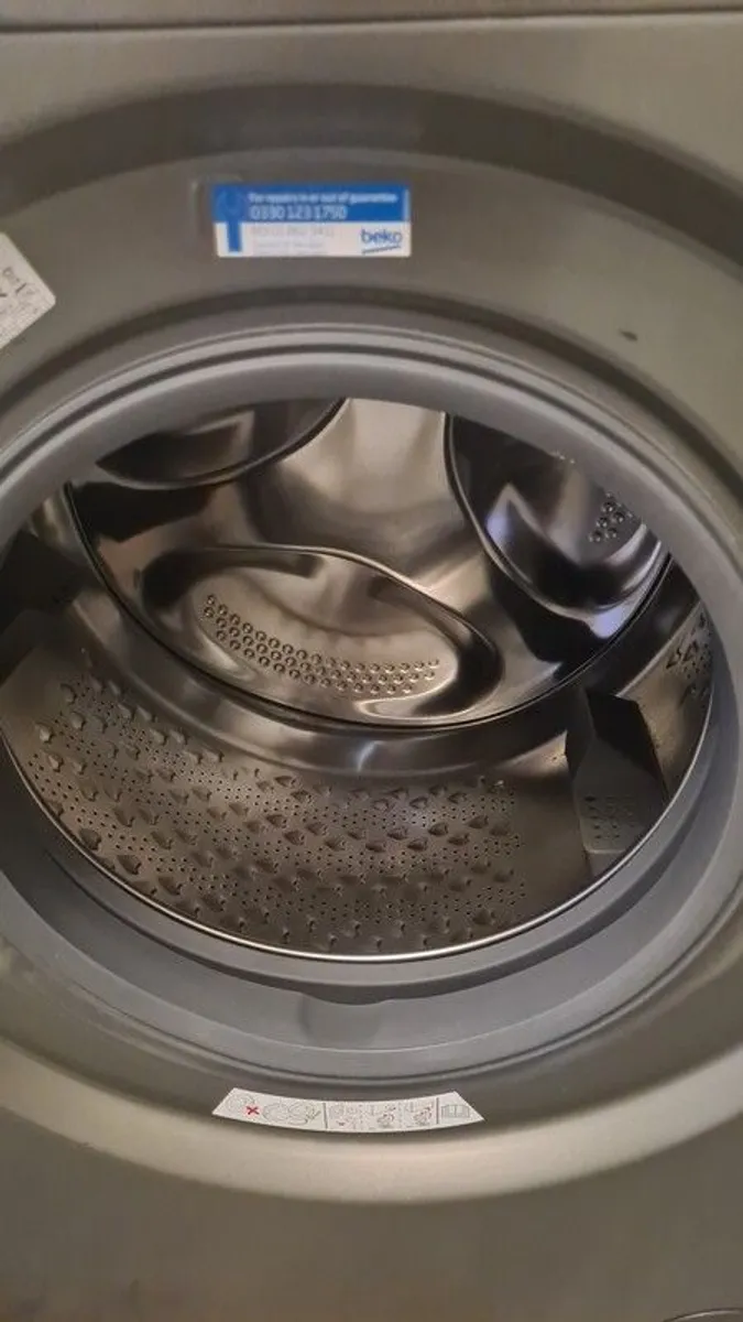 beko washing machine 9kg & 1400 spin silver/Graphite - Image 3