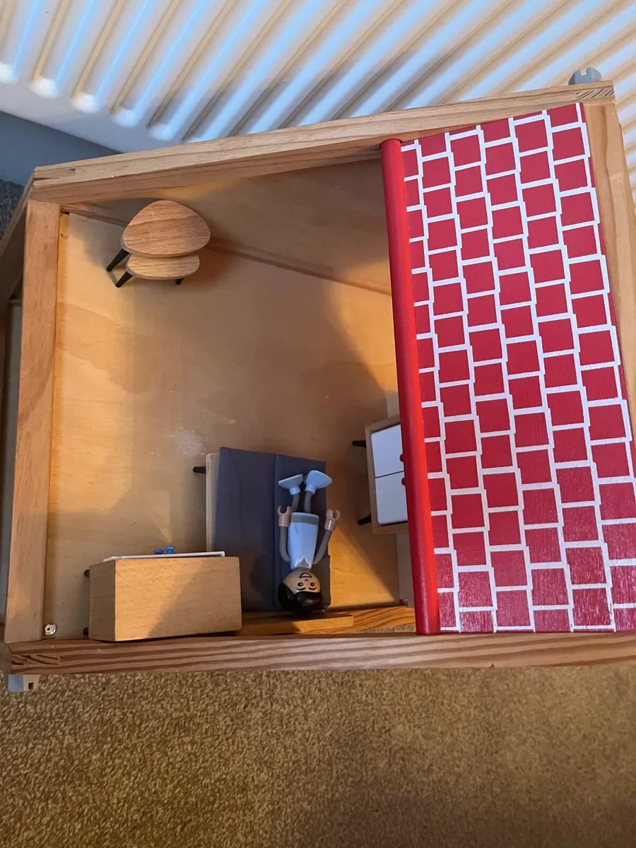 Dolls house - Image 4