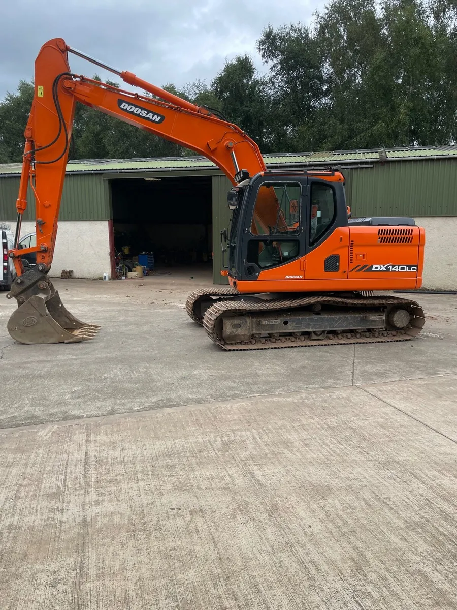 Doosan Digger - Image 1