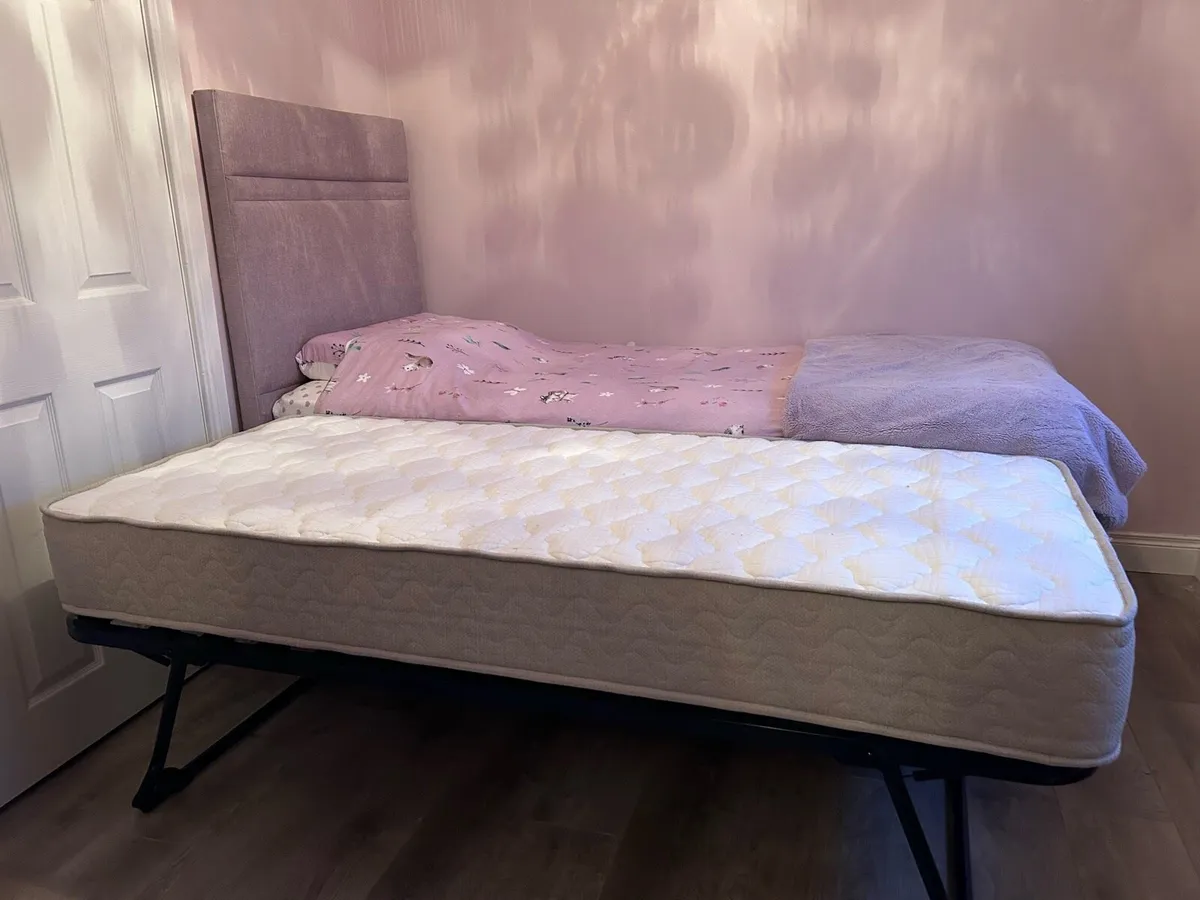 Single Bed - Image 2