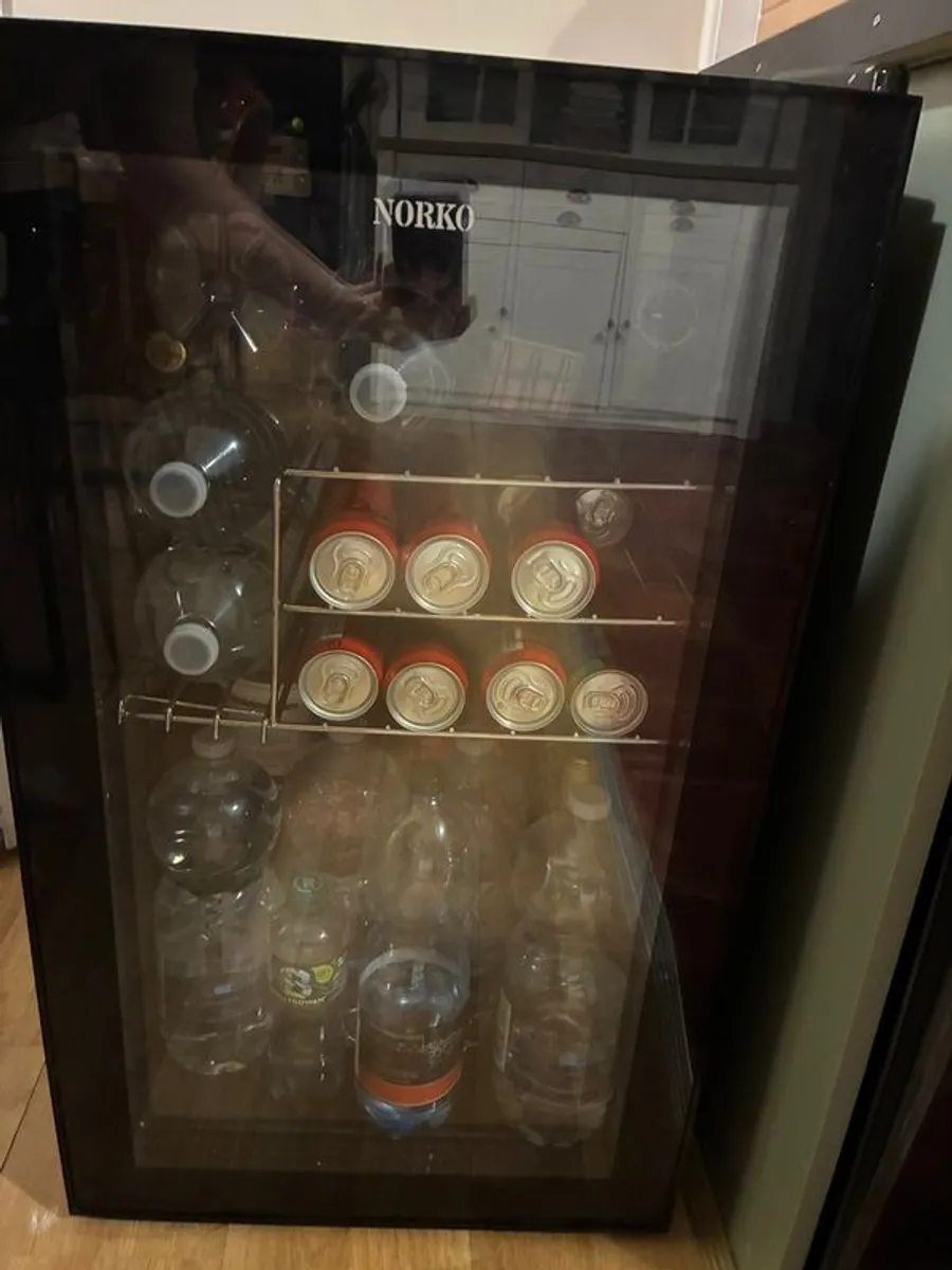 Drinks fridge - Image 1