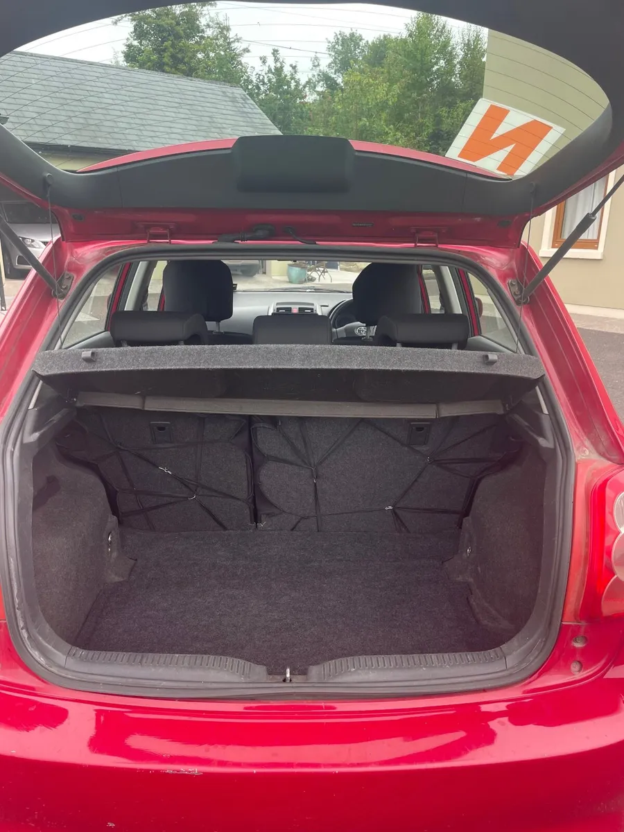 Toyota Auris,  Brand New NCT, Apple CarPlay - Image 3