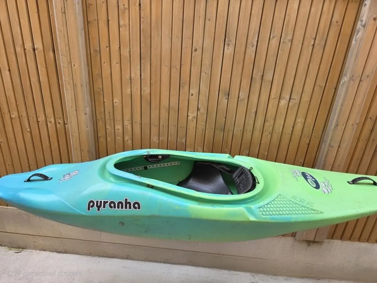 Pyranha InaZone 232 Kayak - Image 4