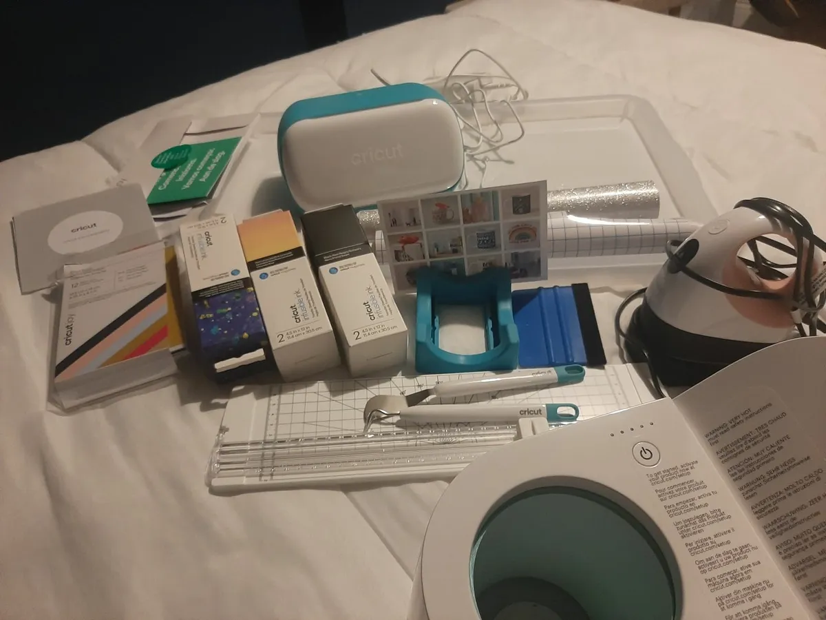 Cricut Mug Press and Cricut Joy - Image 2