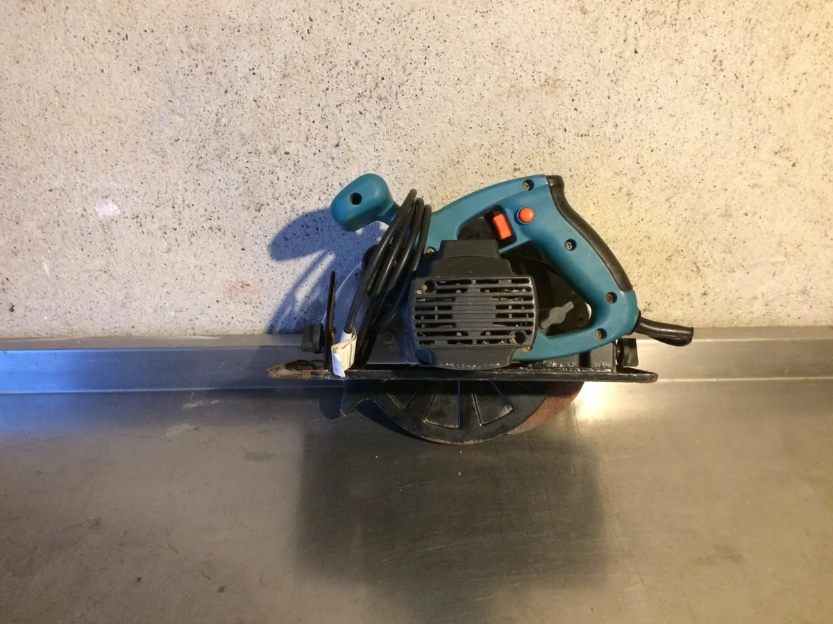 Black spor Circular Saw - Image 2