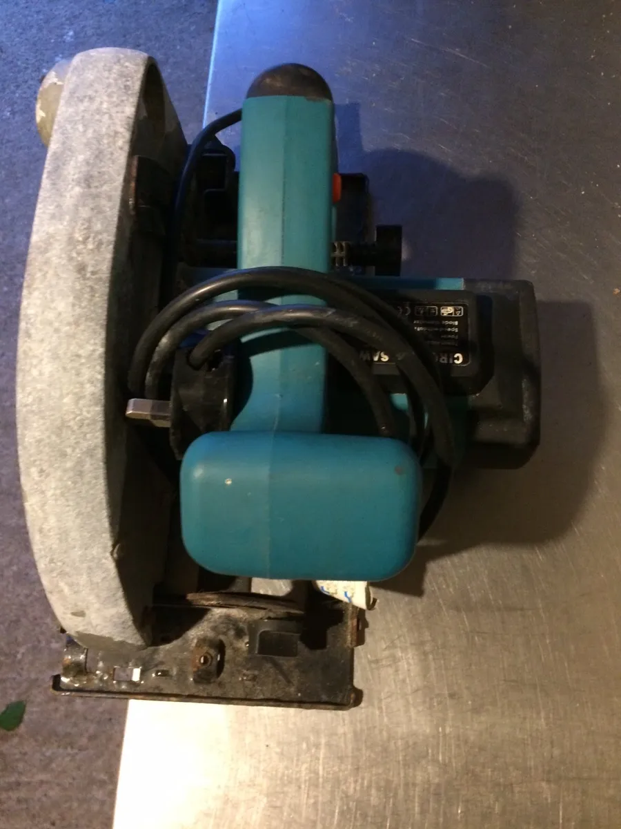 Black spor Circular Saw - Image 3