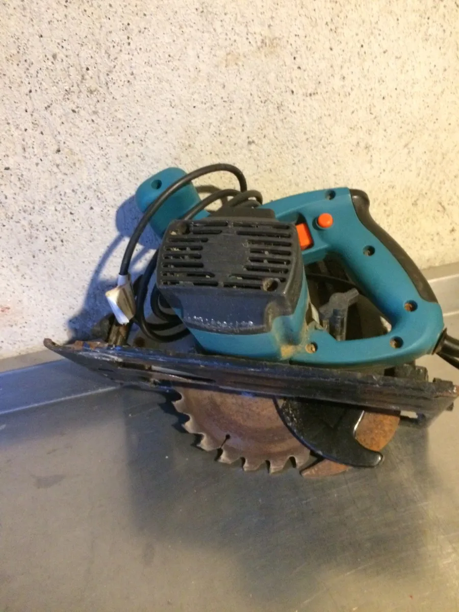 Black spor Circular Saw - Image 4